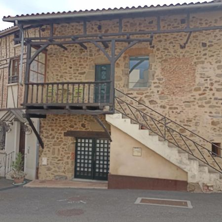 Отель Le Coustalou Livinhac-le-Haut Экстерьер фото
