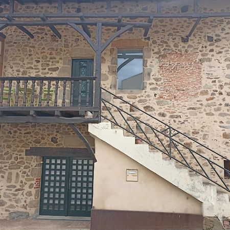 Отель Le Coustalou Livinhac-le-Haut Экстерьер фото