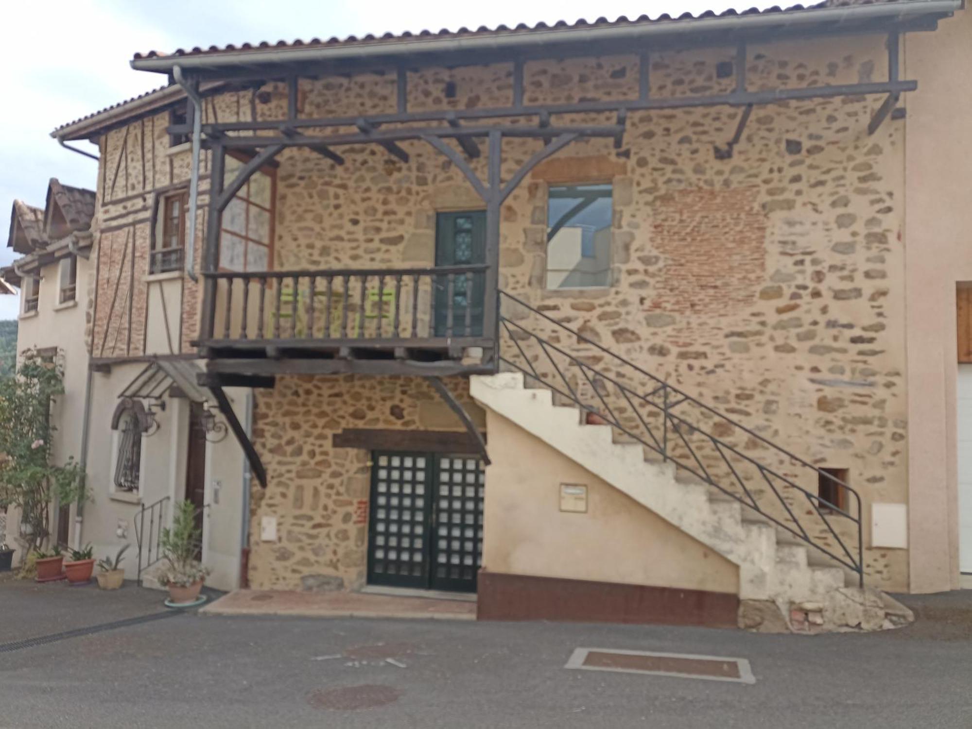 Отель Le Coustalou Livinhac-le-Haut Экстерьер фото